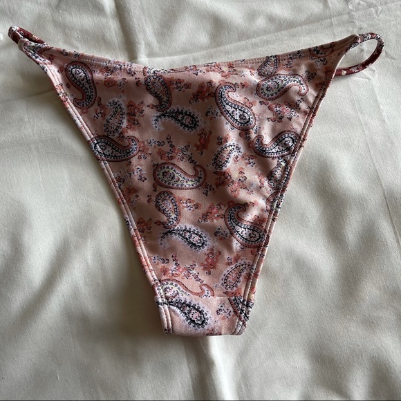 Bikini Set - Picture 9 of 14